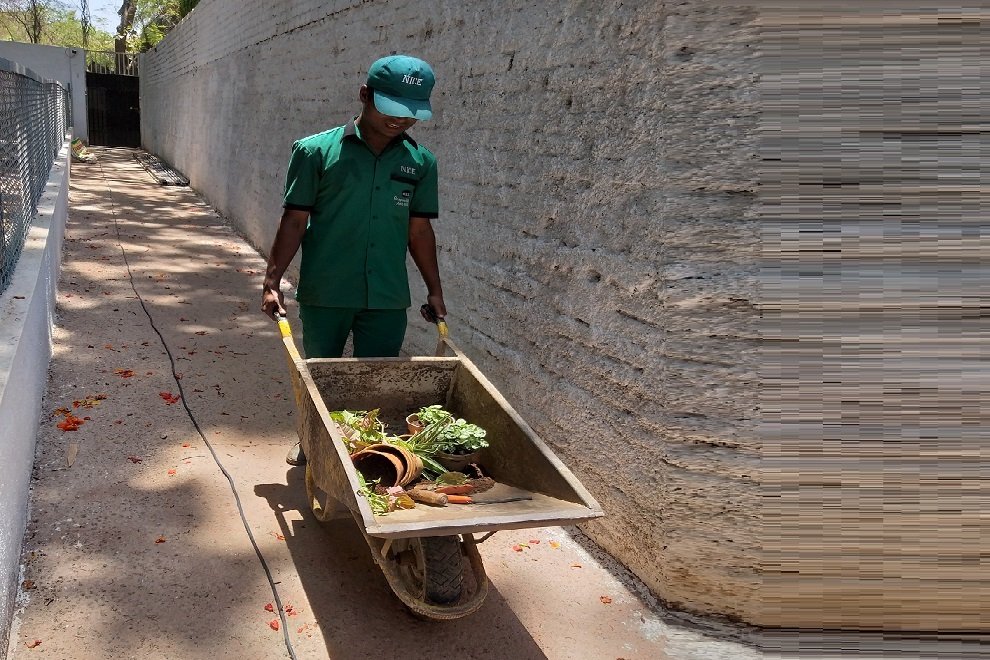 Garden waste removal service